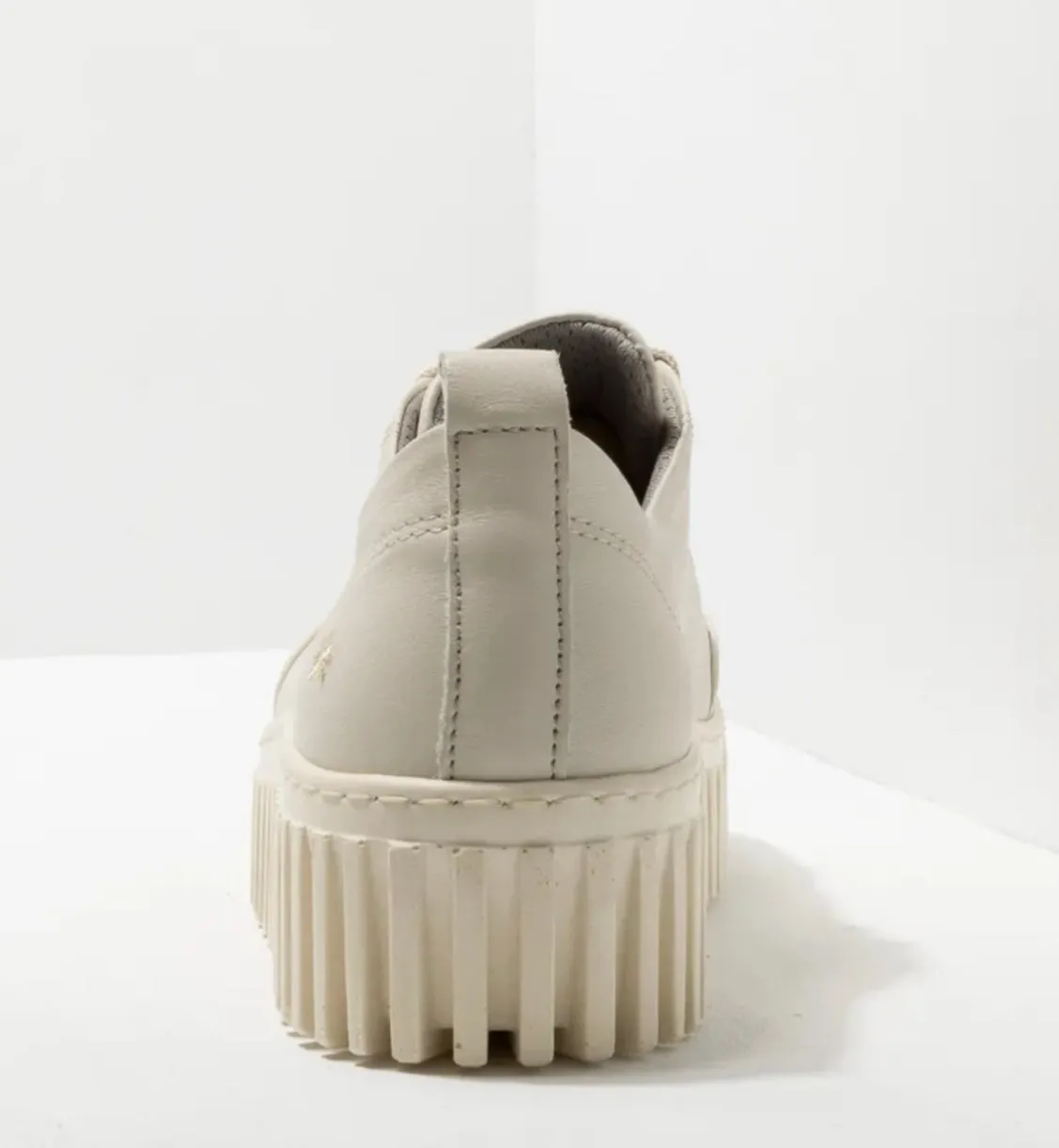 Art Ladies chunky sole lace up sneaker