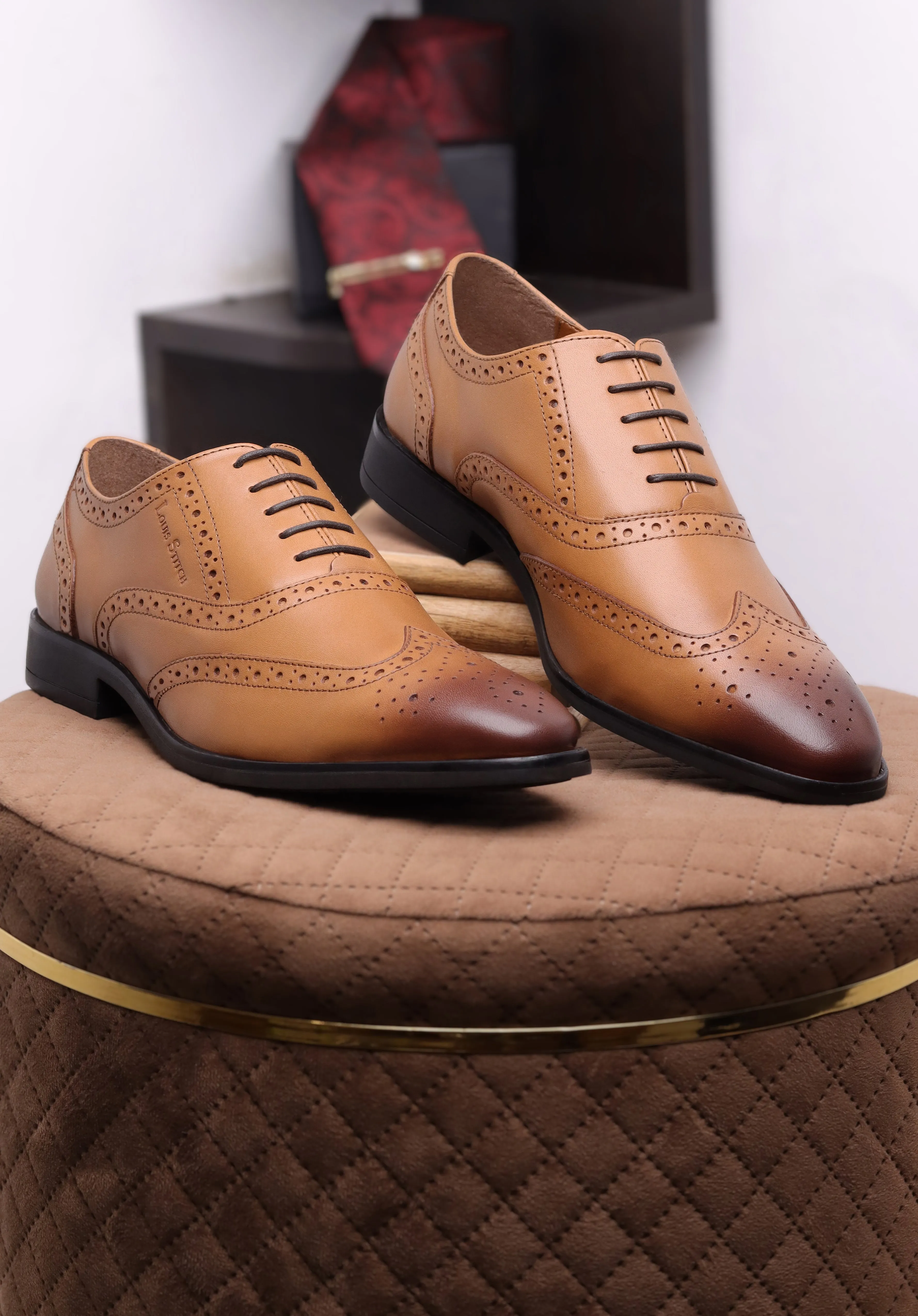Egyptian Crust Leather Wingtip Brogue British Tan Shoes for Men