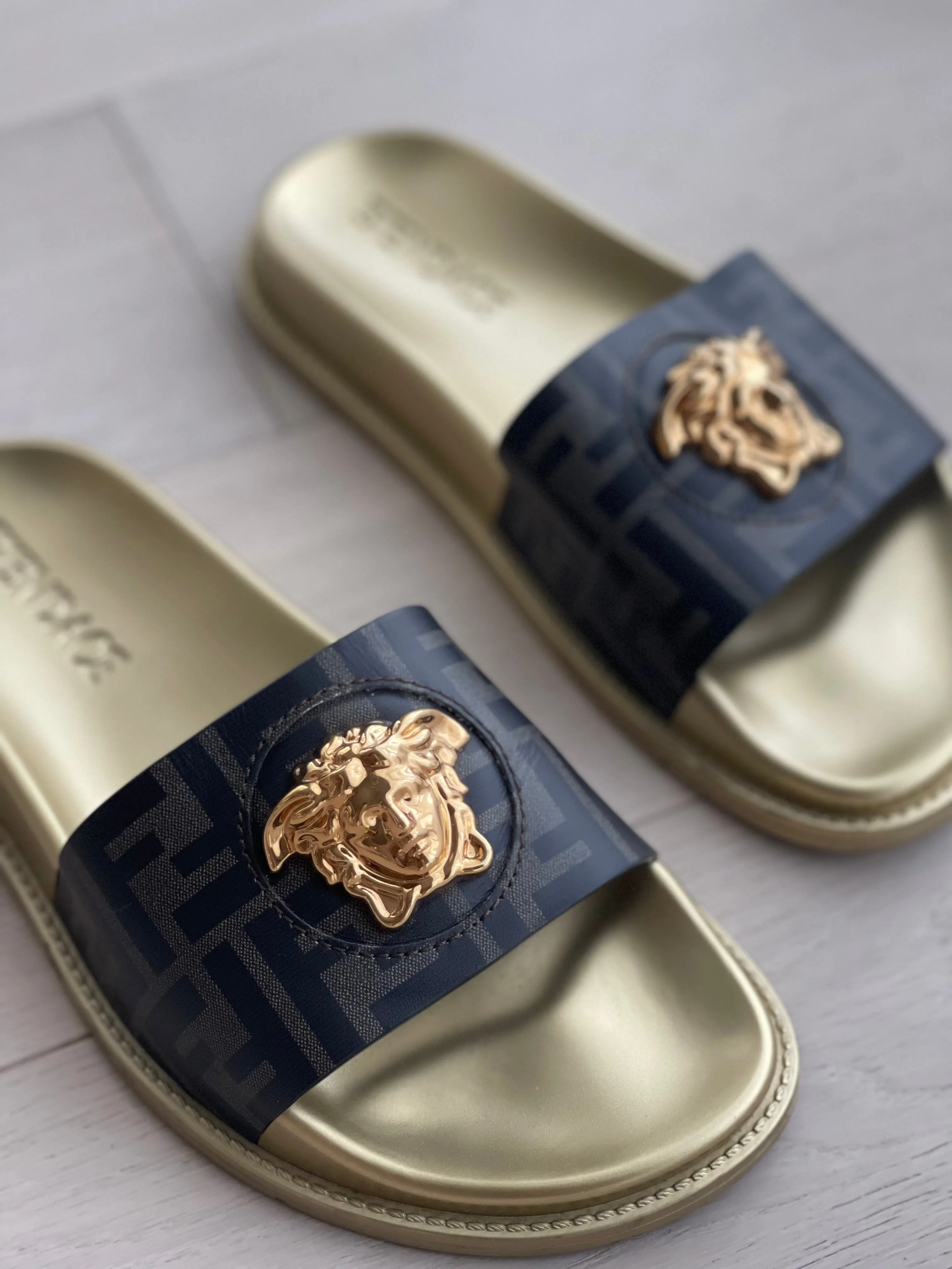 Fendace FF Slides