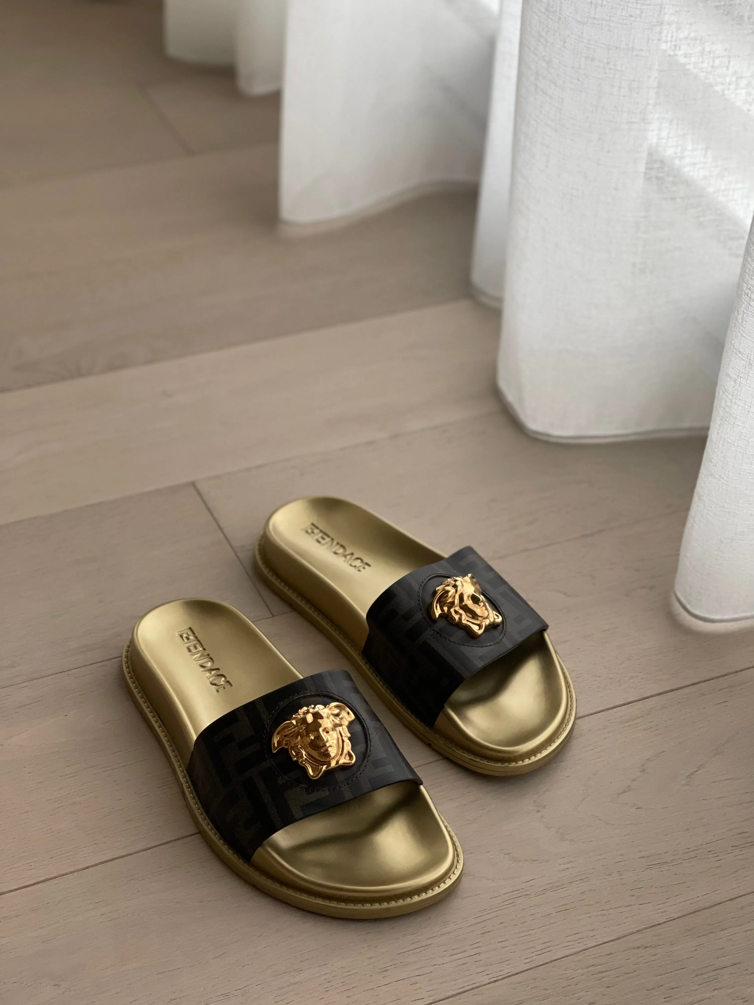 Fendace FF Slides