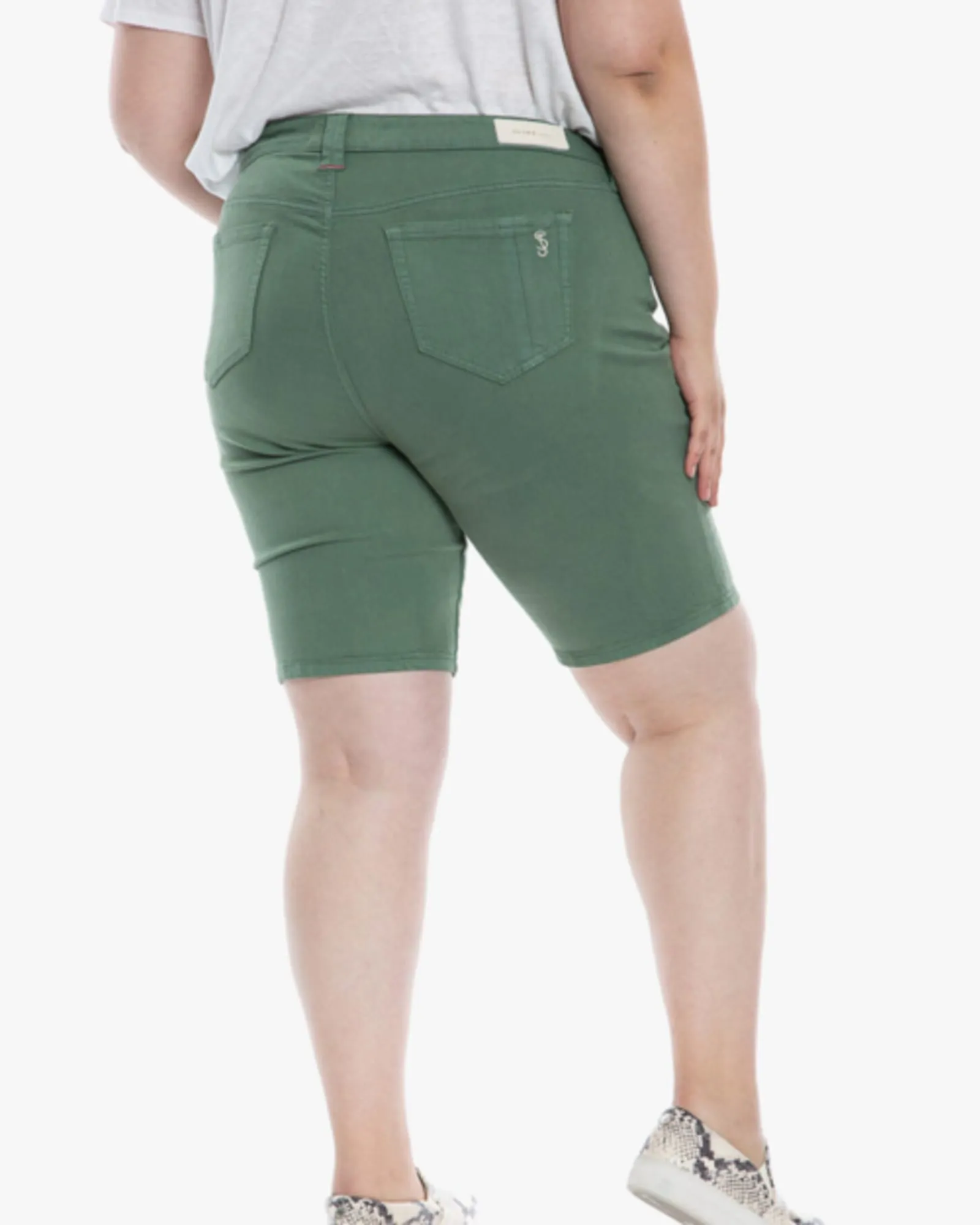 Haley Mid rise Bermuda | MYRTLE