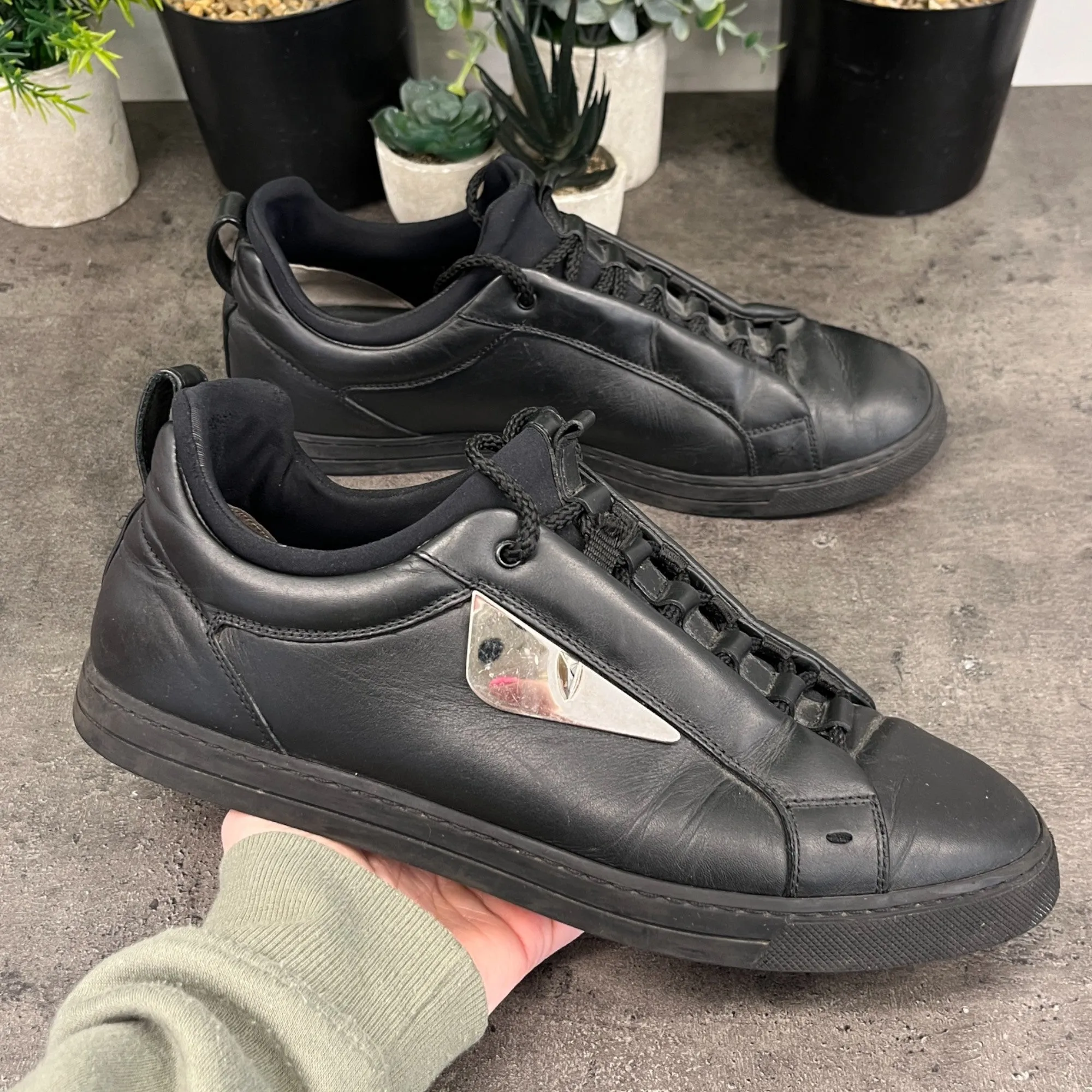 Men's Monster Eye Low Trainers Black Size EU 41 / UK 7