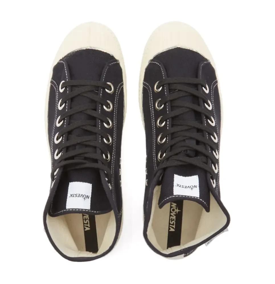 NOVESTA | Star Dribble Contrast Stitch | Black