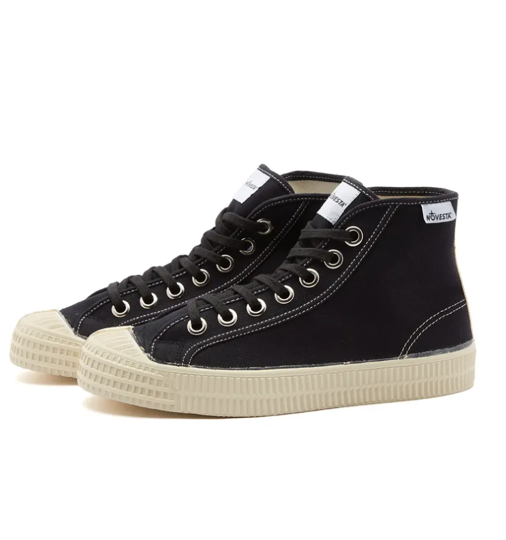 NOVESTA | Star Dribble Contrast Stitch | Black