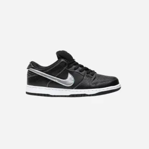 SB DUNK LOW DIAMOND SUPPLY CO. BLACK DIAMOND