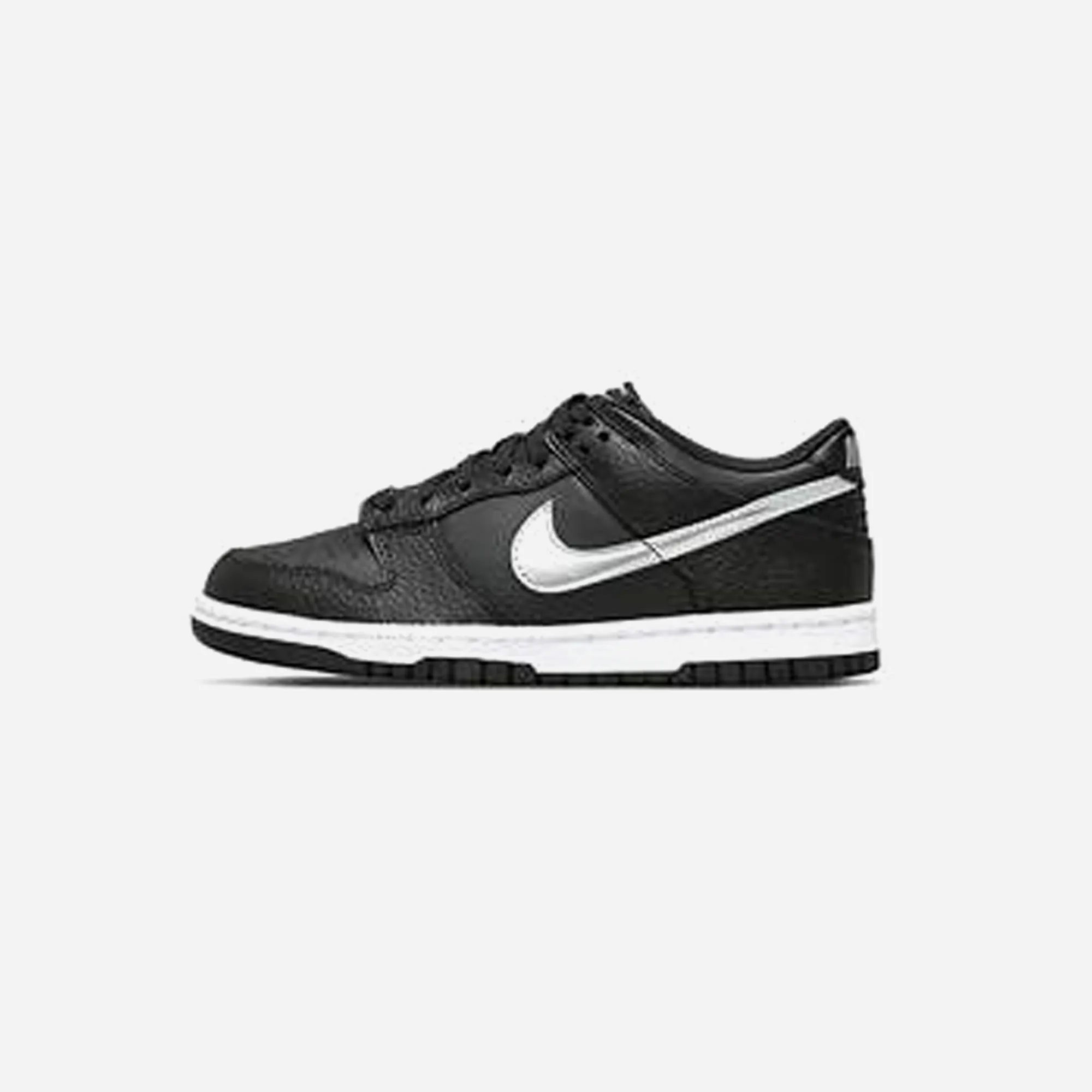 SB DUNK LOW DIAMOND SUPPLY CO. BLACK DIAMOND