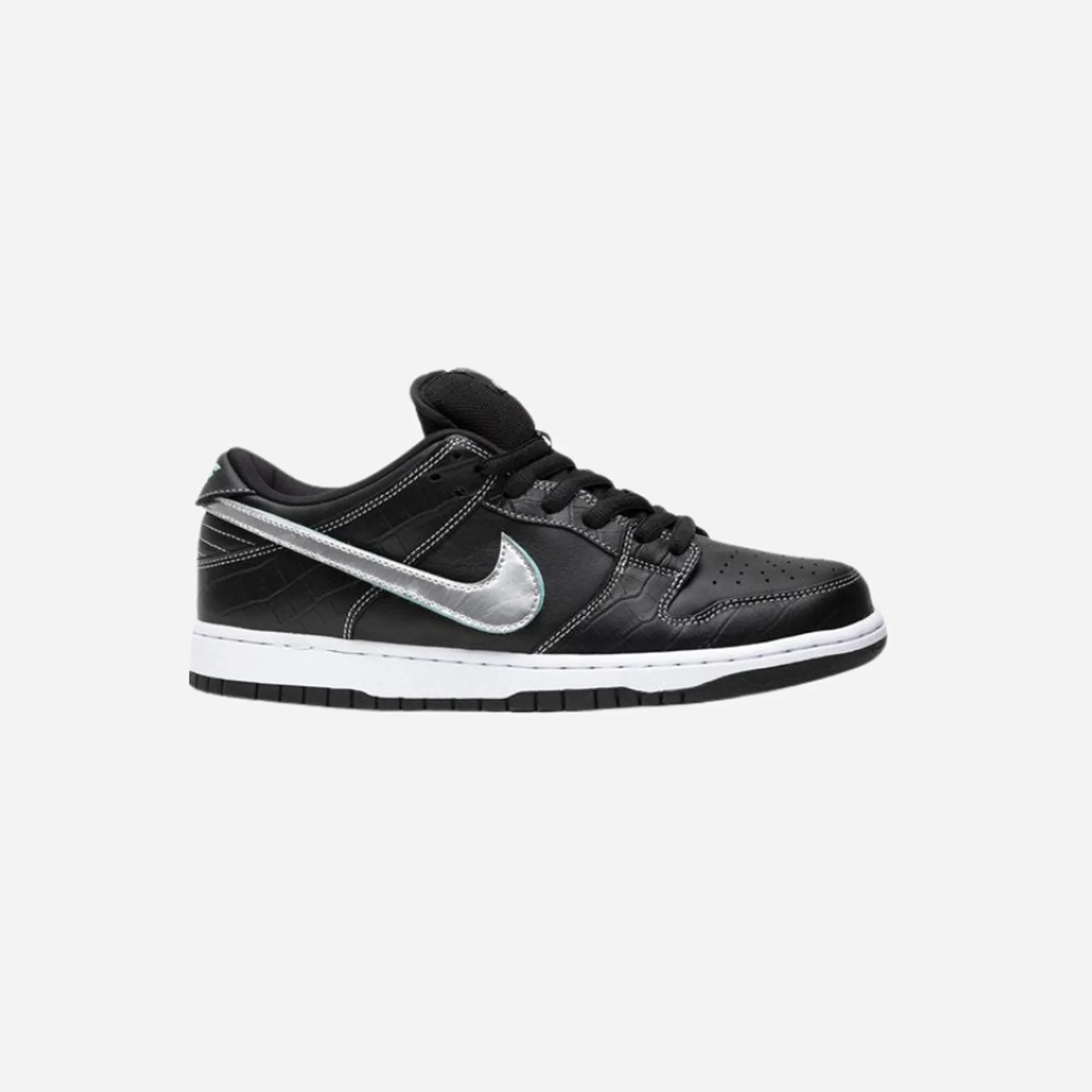 SB DUNK LOW DIAMOND SUPPLY CO. BLACK DIAMOND