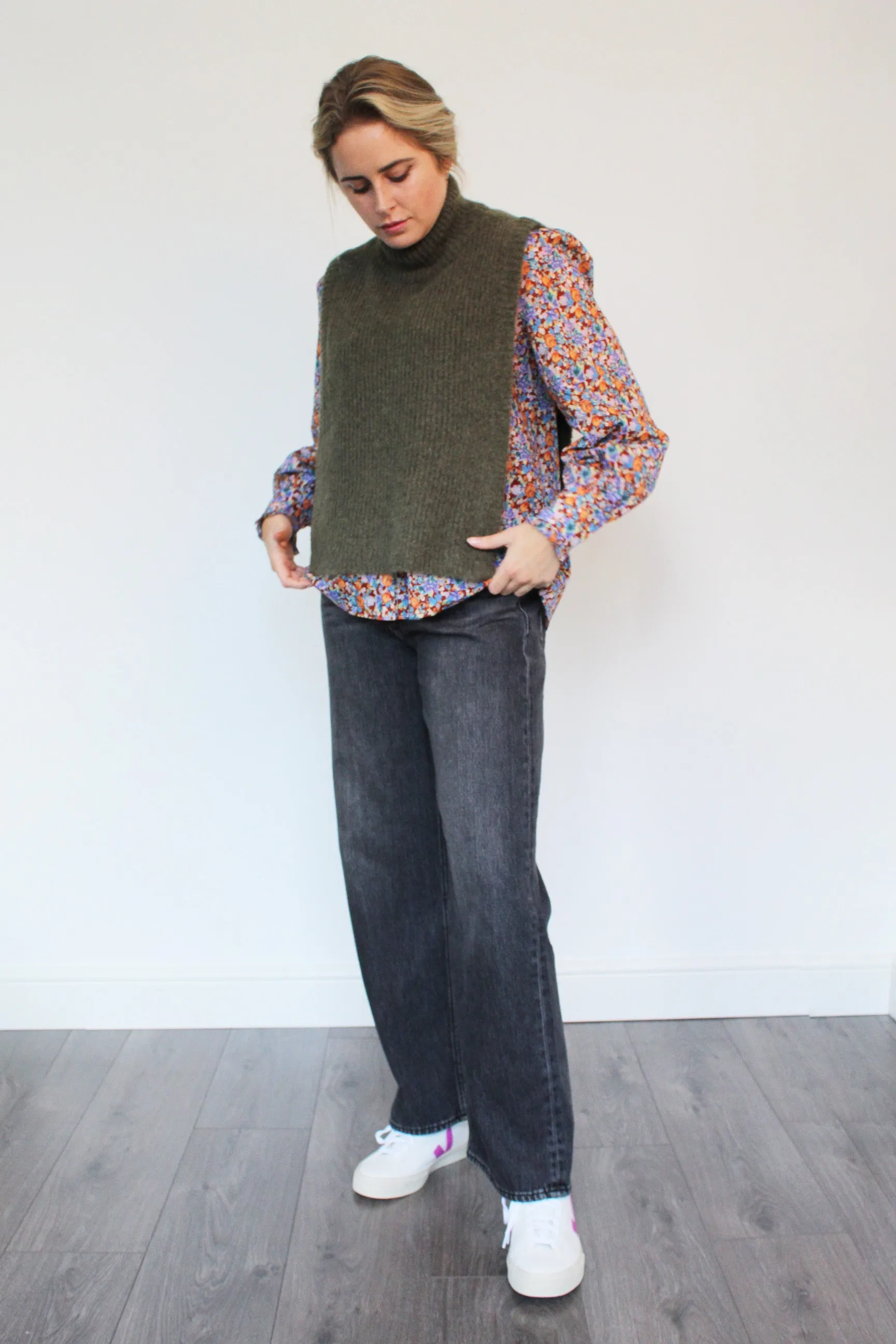 SLF Linna Mia Knit Bib in Kalamata